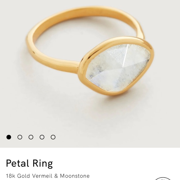 Moonstone Ring - Picture 1 of 3